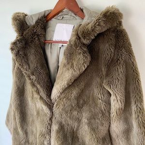 Faux fur Sunday Best Aritzia jacket